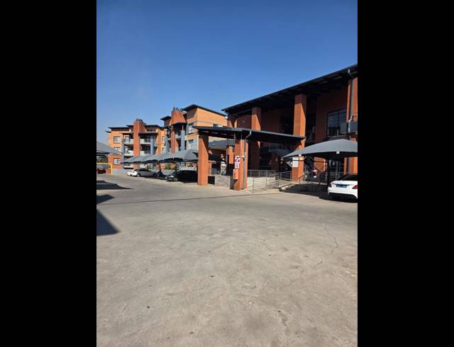 3 BEDROOM TOWNHOUSE FOR SALE IN EVELEIGH